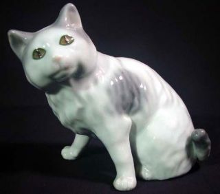 antique fine japanese porcelain cat figurine