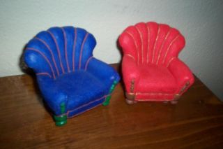 title a set of 2 overstuffed chairs perfect for your miniature dolls 
