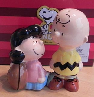 Charlie Brown Lucy Ceramic Salt Pepper Shakers Snoopy