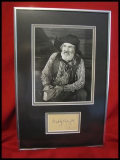 GABBY HAYES AUTHENTICATED AUTOGRAPH IN DISPLAY