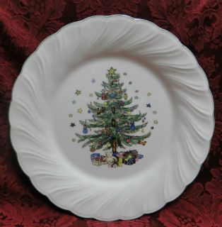 Nikko Happy Holidays Christmas Tree Dinnerware Items