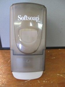 Colgate Palmolive Softsoap CPM01946 Liquid Wall Mount Soap Dispenser