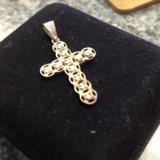 Beautifully Simple Beverly Hills Sterling Cross Pendant