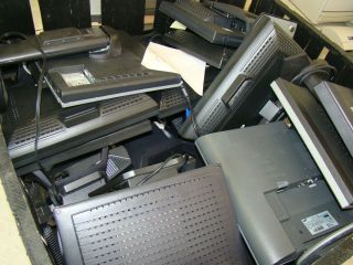 Bin of 20 Flat Panel Computer Monitors Used Lot 0503 1