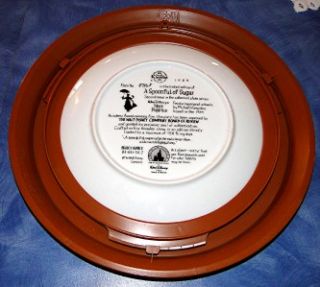 Brown Round Plate Frame Holder Hamilton Collection Danbury Mint