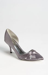 Nina Bessy Pump