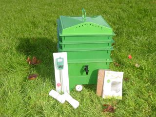 Tray Green Worm Compost Bin with Free Thermometer and Ph Meter