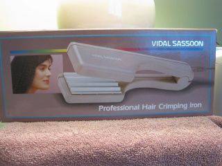 Vidal Sassoon Professional Hair Crimper Crimping Iron