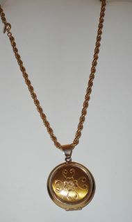 Vintage Napier Signed Gold Plated Locket Pendant Necklace
