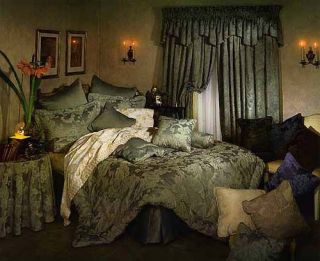 Burlington House Claridge Queen Comforter Set —