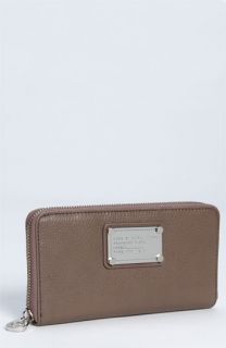 MARC BY MARC JACOBS Classic Q   Vertical Zippy Wallet