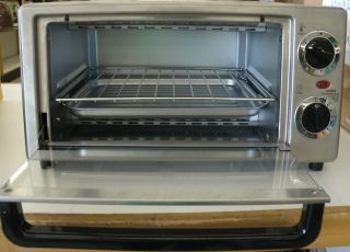 EMERSON PROFESSIONAL SERIES STAINLESS STEEL TOASTER OVEN MODEL TOR49