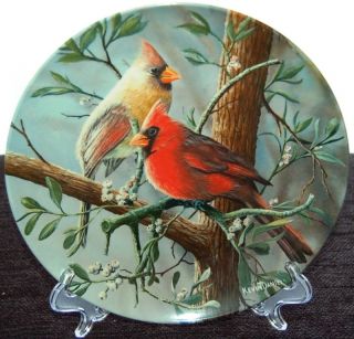  KNOWLES LIMITED 1984 THE CARDINAL COLLECTOR PLATE BY KEVIN DANIEL