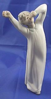 Lladro Boy Awakening Figurine No Box Mint Condition A10 Bisque