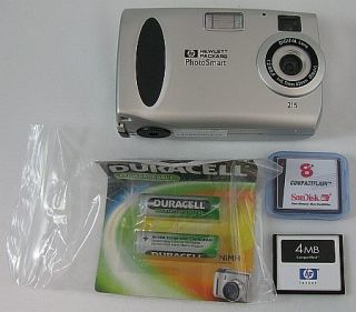 HP Photosmart 215 1 3 Megapixel Digital Camera as Is 0725184814204