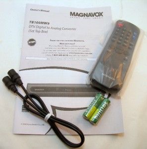 Magnavox DTV Digital to Analog TV Converter Box + Remote TB100MW9