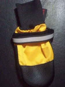 Muttluks All Weather Dog Boots NIP Black Yellow Small