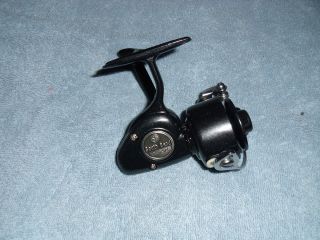 VINTAGE SOUTH BEND CLASSIC 925 SPINNING REEL
