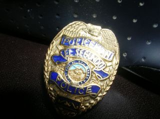 EL SEGUNDO California POLICEMAN Mini Gold Tone Police Badge Pin Tie