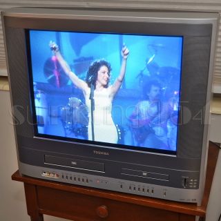 TOSHIBA 20 TV DVD VCR Combo MW20F51   GREAT Condition