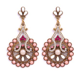 New Women Earrings in Elegant Gold Plated Pink Fresh Pearl Chandelier