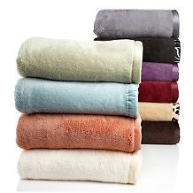 concierge collection soft and cozy throw d 2012111517065372~189591_474