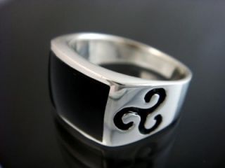 925 Sterling Silver Mens Celtic Engraved Black Onyx Stone Ring