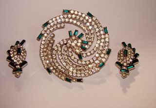 Stunning RARE Hobe Faux Emerald Diamond Brooch Earring Set Fabulous