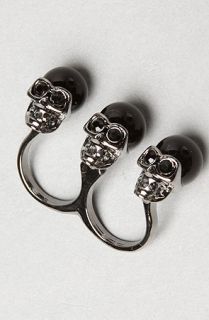 Soho Collection The Pearl Skull Two Finger Ring in Gunmetal and Black