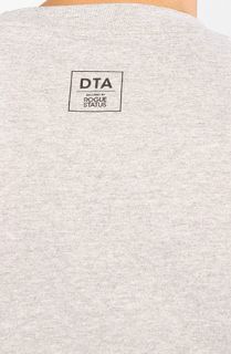 DTA   Rogue Status The Flag Shield Tee in Heather Gray and Black