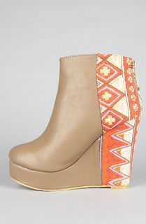 Sole Boutique The Moddy Shoe in Taupe