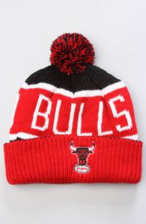 47 Brand Hats The Chicago Bulls Calgary Pom Beanie in Black Red