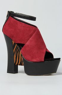 DV8 by Dolce Vita The Razz Shoe in Burgundy Suede