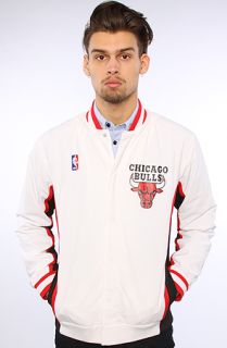 Mitchell & Ness The Chicago Bulls NBA Authentic Warm Up Jacket in