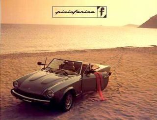 1983 Fiat Pininfarina 124 Spider 2000 Brochure