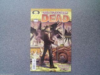  The Walking Dead 1 First Print Look