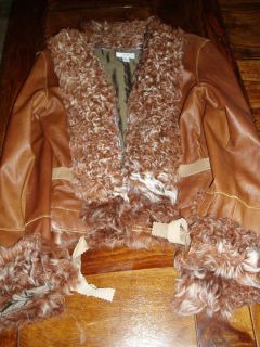 GORGEOUS CACHE MEDIUM LUXE 100% LAMB LEATHER COAT/JACKET WITH LAMB FUR