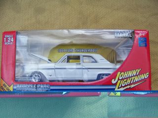 24 scale White 1964 Ford Fairlane Thunderbolt by Johnny Lightning