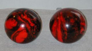 Vtg Pr Hawthorne Duck Pin Bowling Balls Red & Black Marble Swirl Color