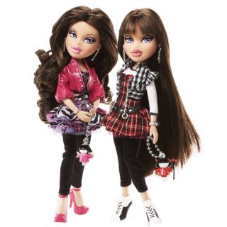 Bratz Twins Phoebe & Roxxi Sugar Spice Doll Set with Earrings and