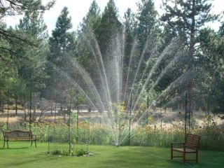  Noodlehead N111C Flexible Lawn Garden Sprinkler 
