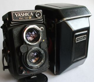 Yashica MAT 124 G 80mm F3 5 Lens TLR Twin Lens Camera Case Good