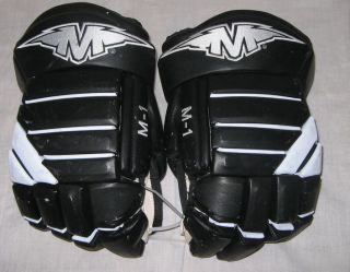  Mission M 1 Philadelphia Flyers 14 Ice Hockey Gloves Game Used