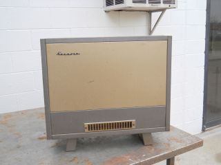  Console Type Gas Space Heater Gas or LP