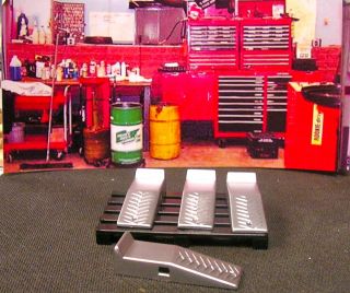 Miniature Garage Diorama Accessories Four Car Ramp 1 24 Free Pallett