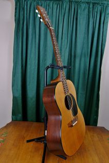 Early 1970s Gibson LG 0 Folk Guitar