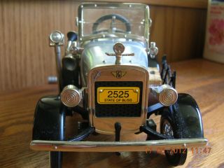 1927 GILLHAM HONEYMOON SPECIAL HALLMARK KIDDIE CAR CLASSIC 1 18 SCALE
