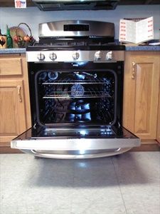 GE Profile 30 Free Standing Gas Range Convection Microwave Package