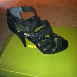 Gianni Bini Black Leather Heels Shoes Size 7 5