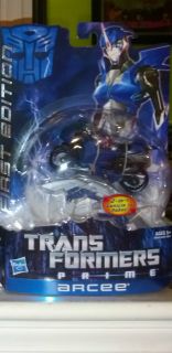 Arcee Deluxe Class Transformers Prime First Edition 002